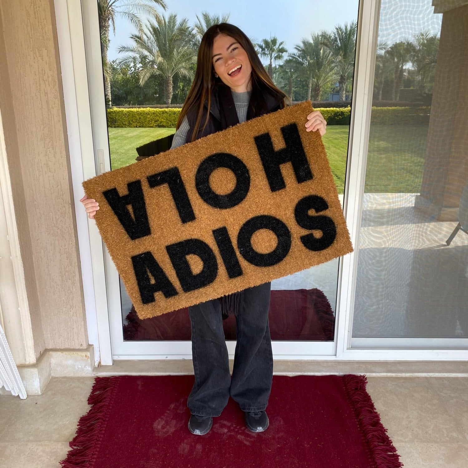 Hola - Adios